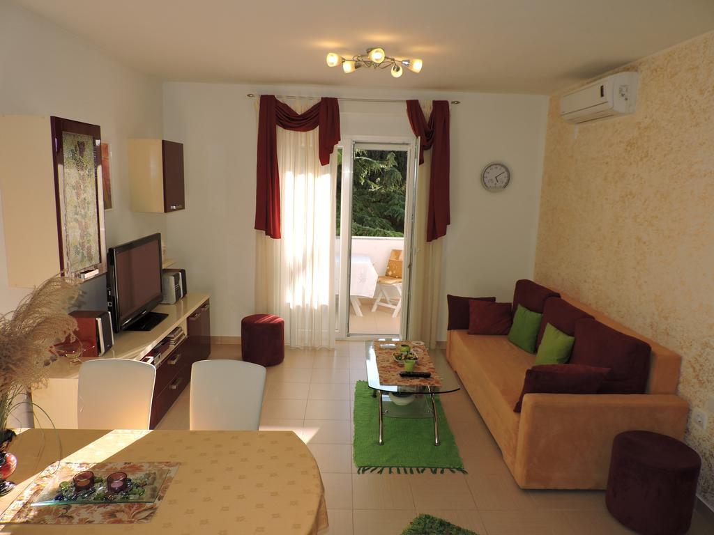 Apartman Legin Fažana Exterior foto